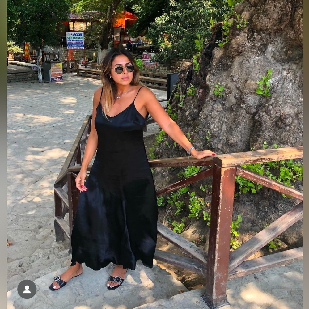🛍️ZARA SAYIN EFFECT DRESS PERFECT FOR ANY OCCASION WORN ONCE